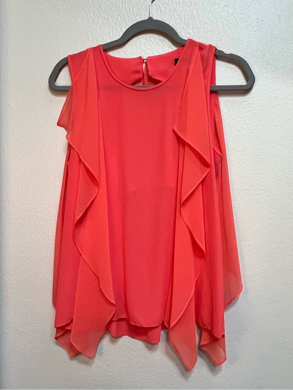 Women's Coral Ruffle Sleeveless Blouse - Elegant Layered Top open back